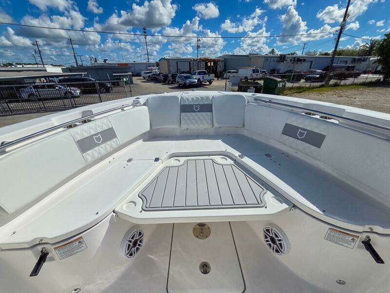 28ft Sea Fox Yacht For Sale
