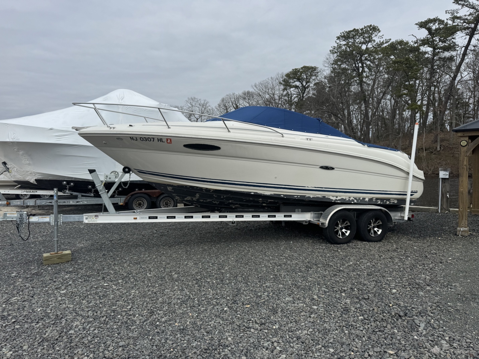 2004 Sea Ray 215 Weekender