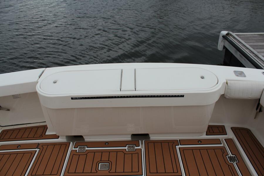 38' 2005 Rampage Express