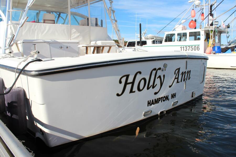 38' 2005 Rampage Express