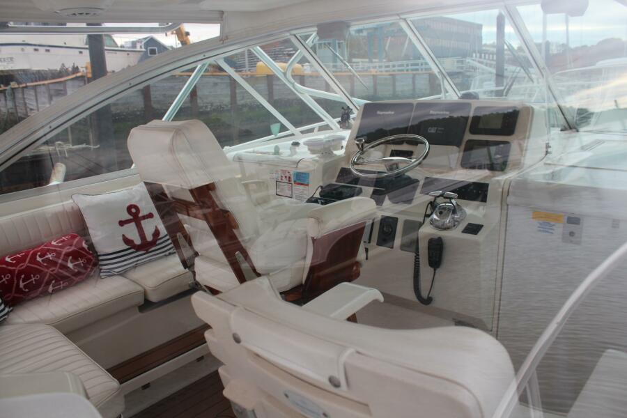 38' 2005 Rampage Express