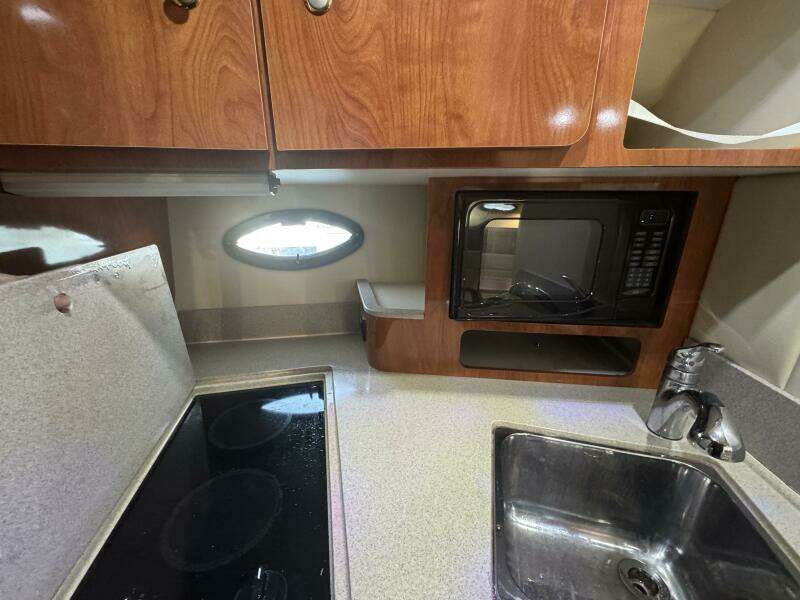 37ft Larson Yacht For Sale