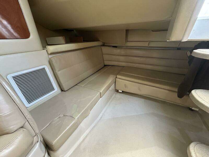 37ft Larson Yacht For Sale