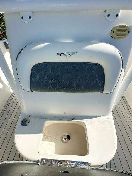 230 CC Adventure 23ft Tidewater Yacht For Sale