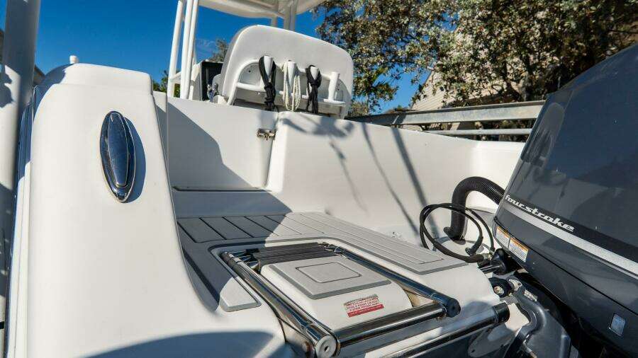 230 CC Adventure 23ft Tidewater Yacht For Sale