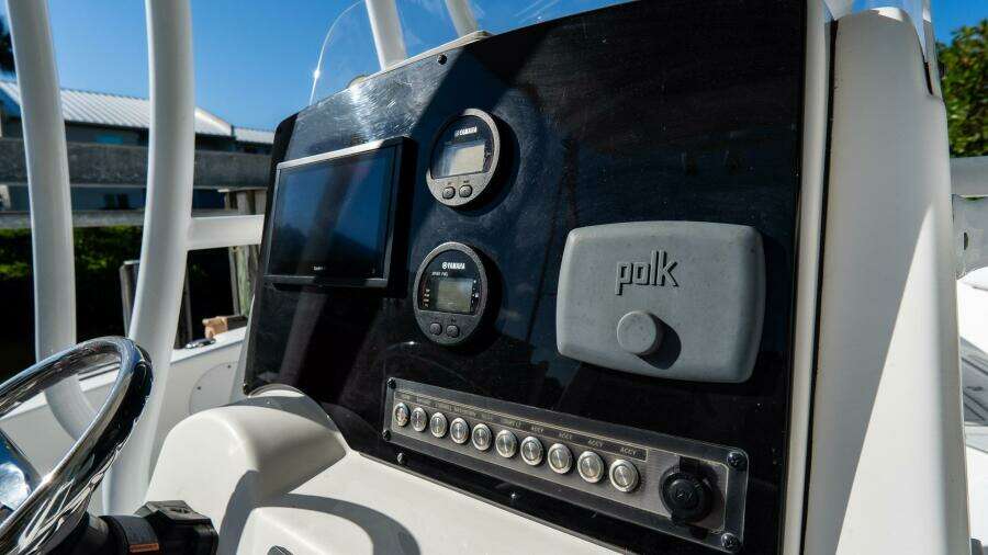 230 CC Adventure 23ft Tidewater Yacht For Sale