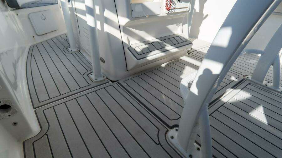 230 CC Adventure 23ft Tidewater Yacht For Sale