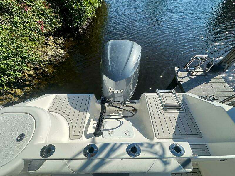 230 CC Adventure 23ft Tidewater Yacht For Sale