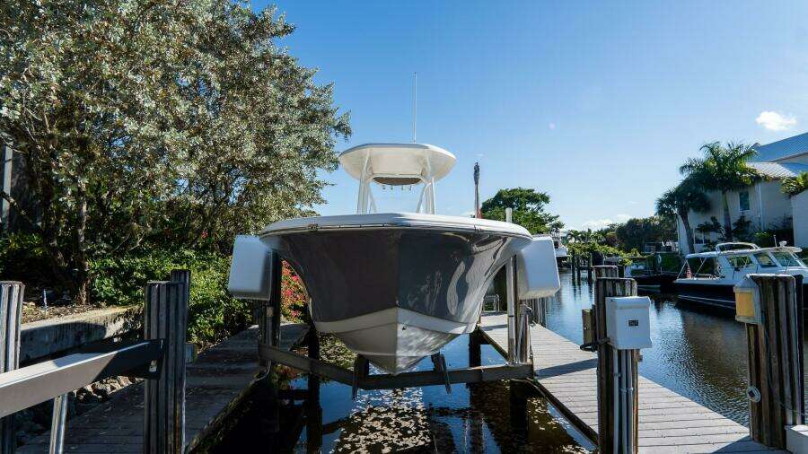 230 CC Adventure 23ft Tidewater Yacht For Sale
