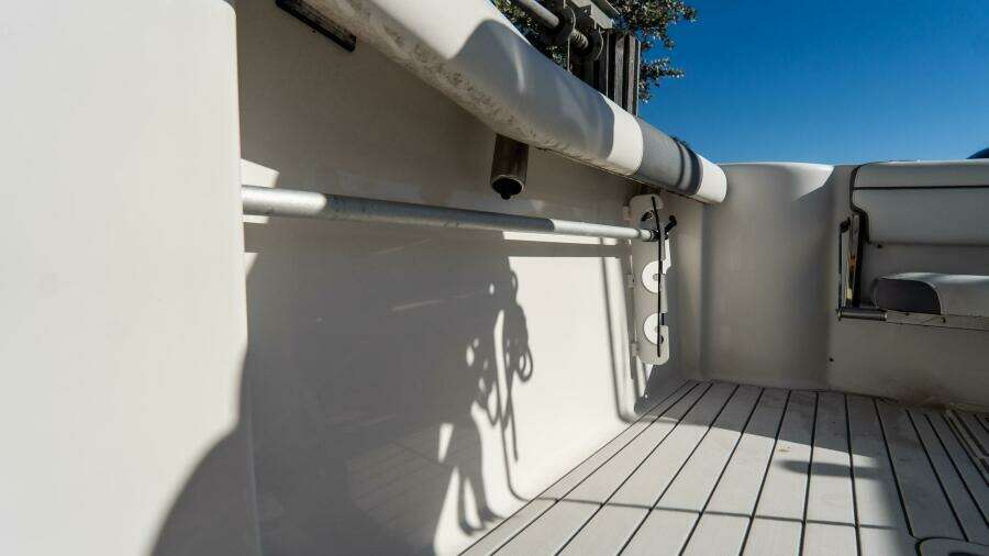 230 CC Adventure 23ft Tidewater Yacht For Sale