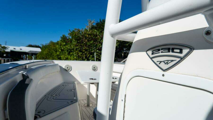 230 CC Adventure 23ft Tidewater Yacht For Sale