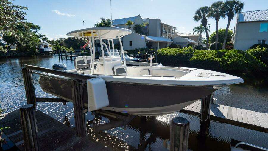 230 CC Adventure 23ft Tidewater Yacht For Sale