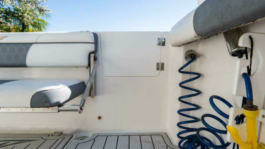 230 CC Adventure 23ft Tidewater Yacht For Sale