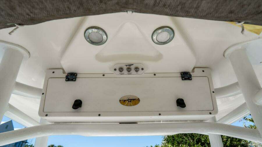 230 CC Adventure 23ft Tidewater Yacht For Sale