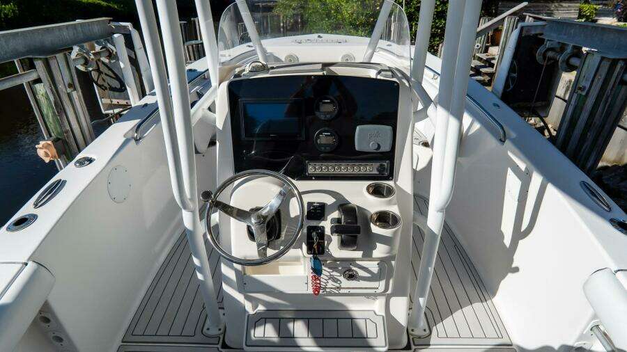 230 CC Adventure 23ft Tidewater Yacht For Sale