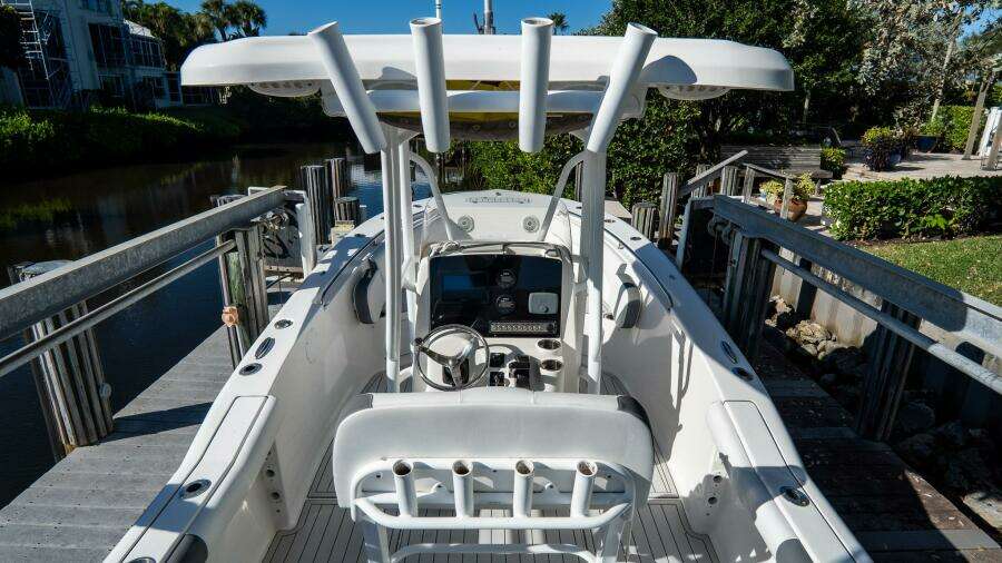 230 CC Adventure 23ft Tidewater Yacht For Sale