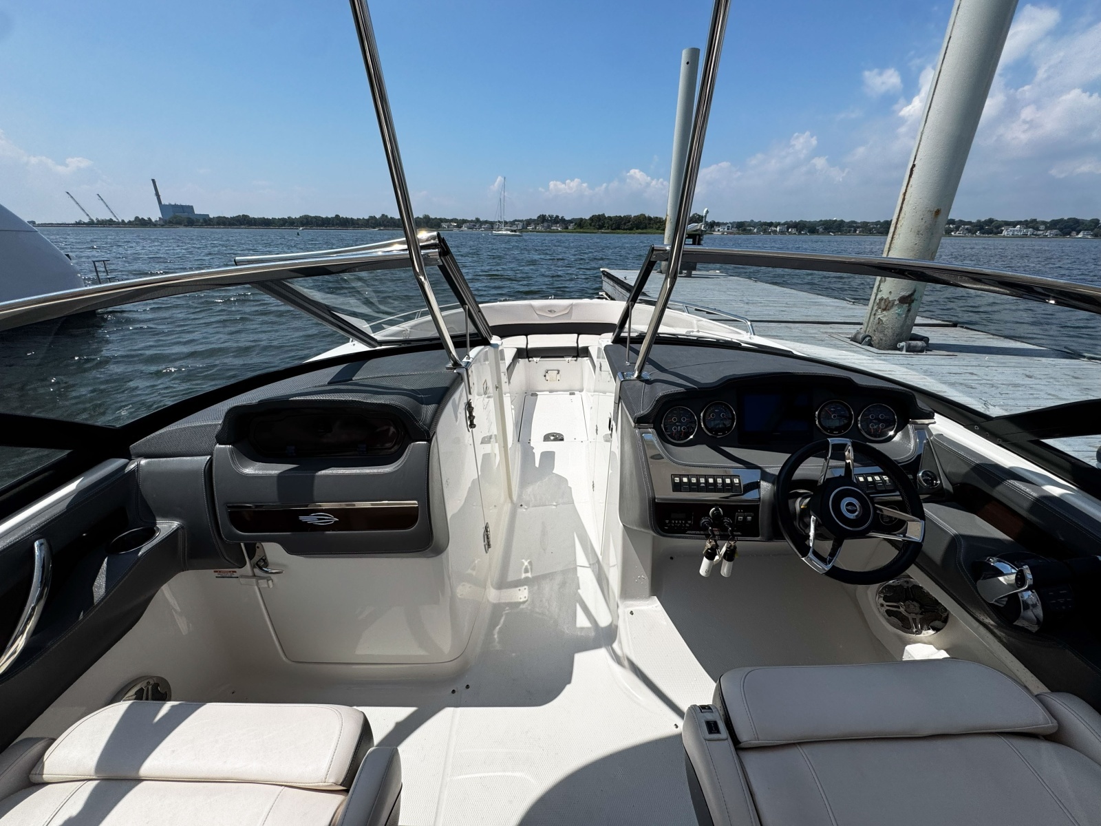 2017 Chaparral 307 SSX