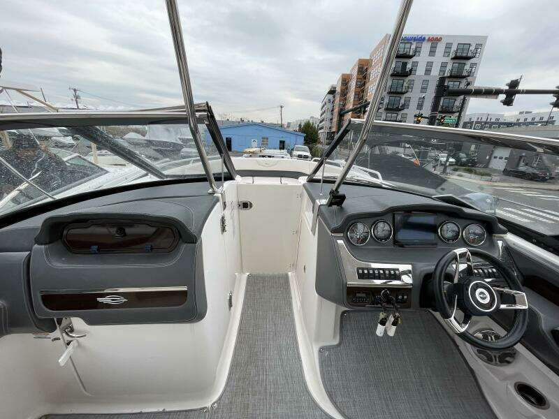 30ft Chaparral Yacht For Sale