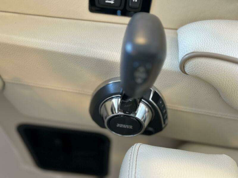 28ft Regal Yacht For Sale