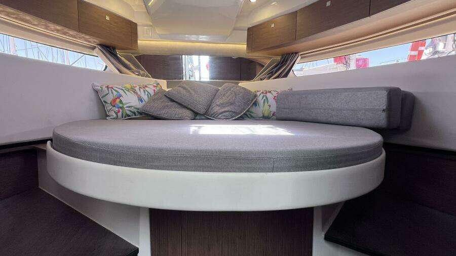 2020 Jeanneau Merry Fisher 1095 35ft Jeanneau Yacht For Sale