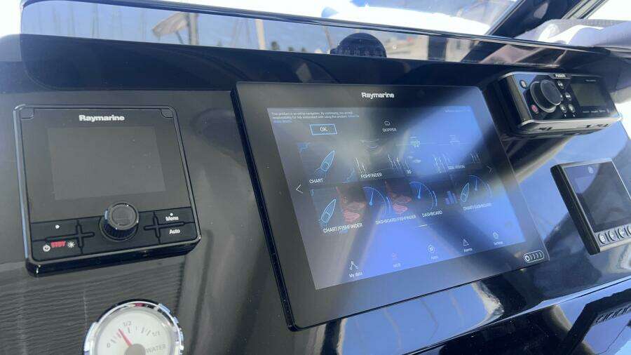 2020 Jeanneau Merry Fisher 1095 35ft Jeanneau Yacht For Sale