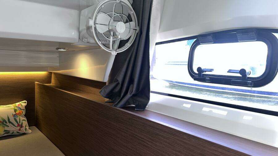 2020 Jeanneau Merry Fisher 1095 35ft Jeanneau Yacht For Sale