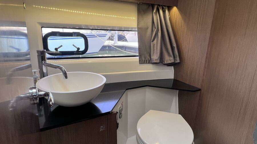 2020 Jeanneau Merry Fisher 1095 35ft Jeanneau Yacht For Sale