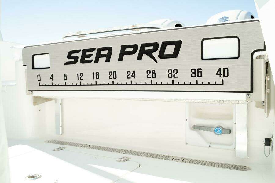 259 CC 25ft Sea Pro Yacht For Sale