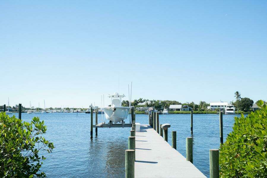 259 CC 25ft Sea Pro Yacht For Sale