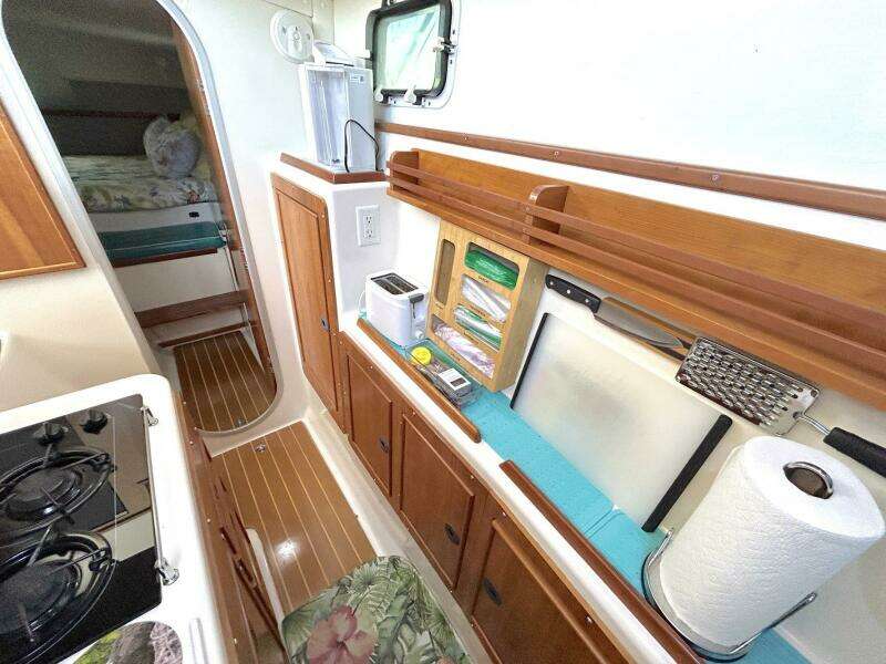 Seahawk 34ft PDQ Yacht For Sale