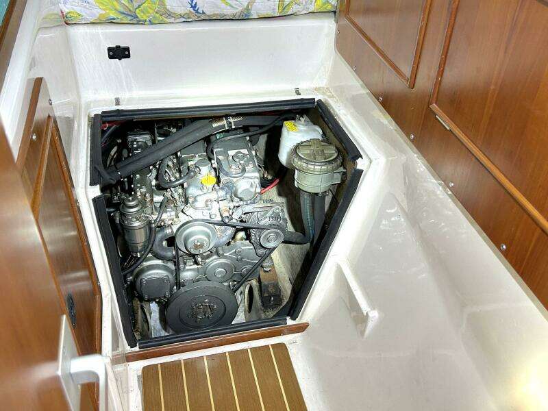 Seahawk 34ft PDQ Yacht For Sale