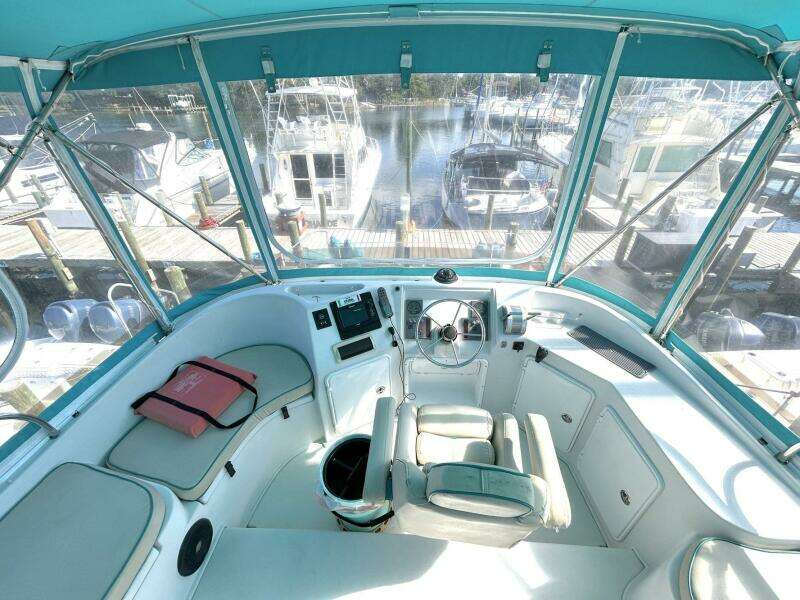 Seahawk 34ft PDQ Yacht For Sale