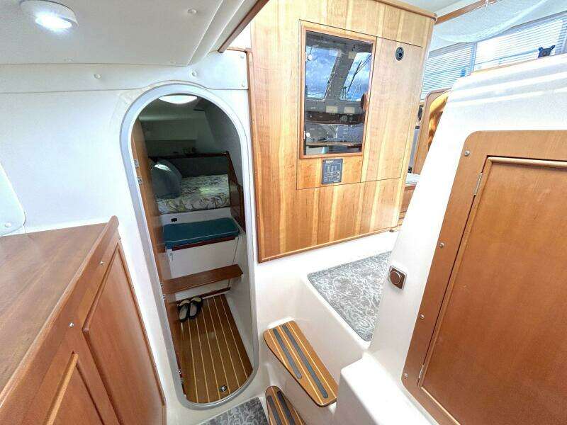 Seahawk 34ft PDQ Yacht For Sale