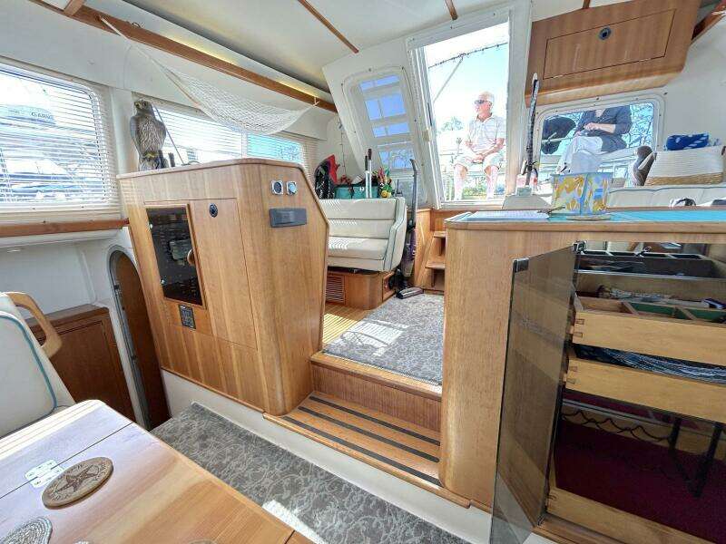 Seahawk 34ft PDQ Yacht For Sale