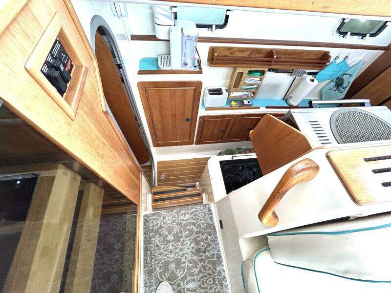 Seahawk 34ft PDQ Yacht For Sale