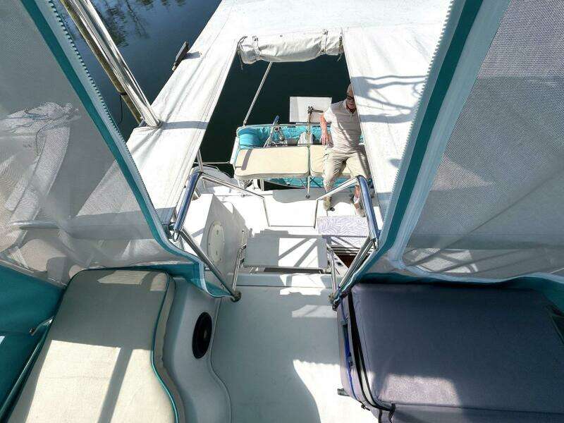 Seahawk 34ft PDQ Yacht For Sale
