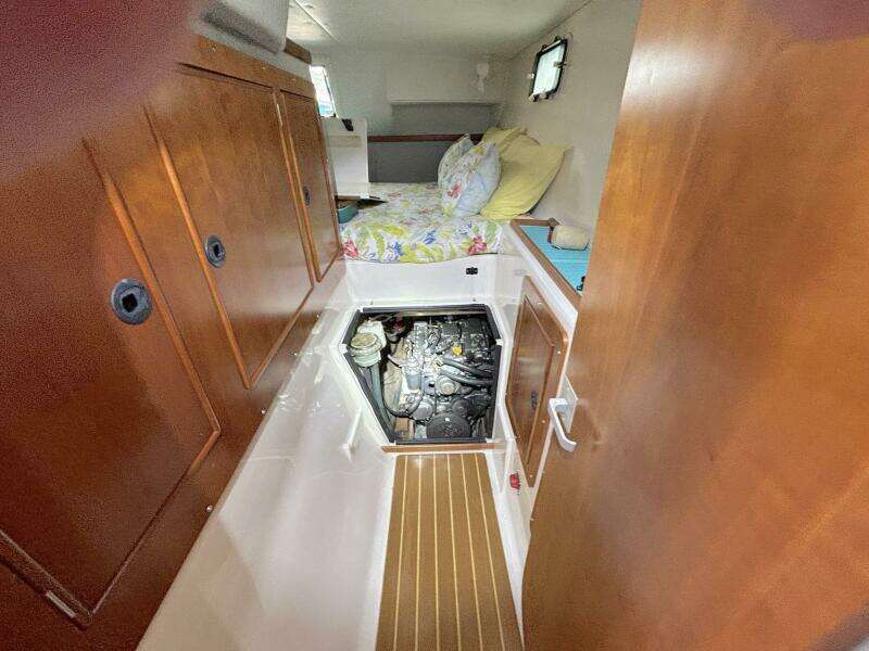 Seahawk 34ft PDQ Yacht For Sale