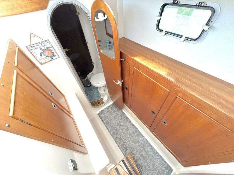 Seahawk 34ft PDQ Yacht For Sale