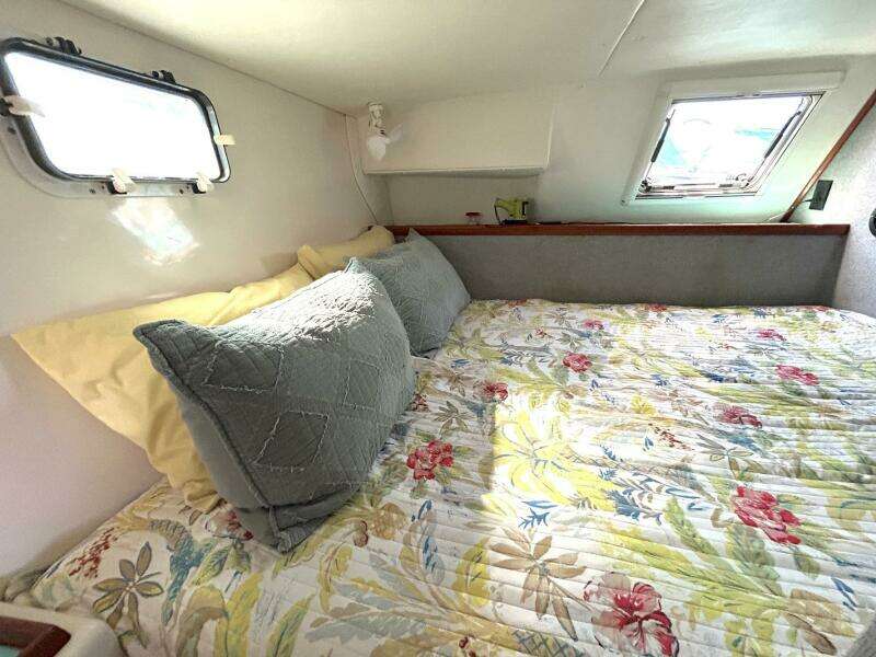 Seahawk 34ft PDQ Yacht For Sale