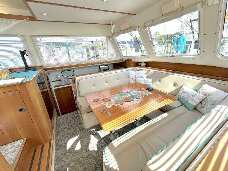 Seahawk 34ft PDQ Yacht For Sale