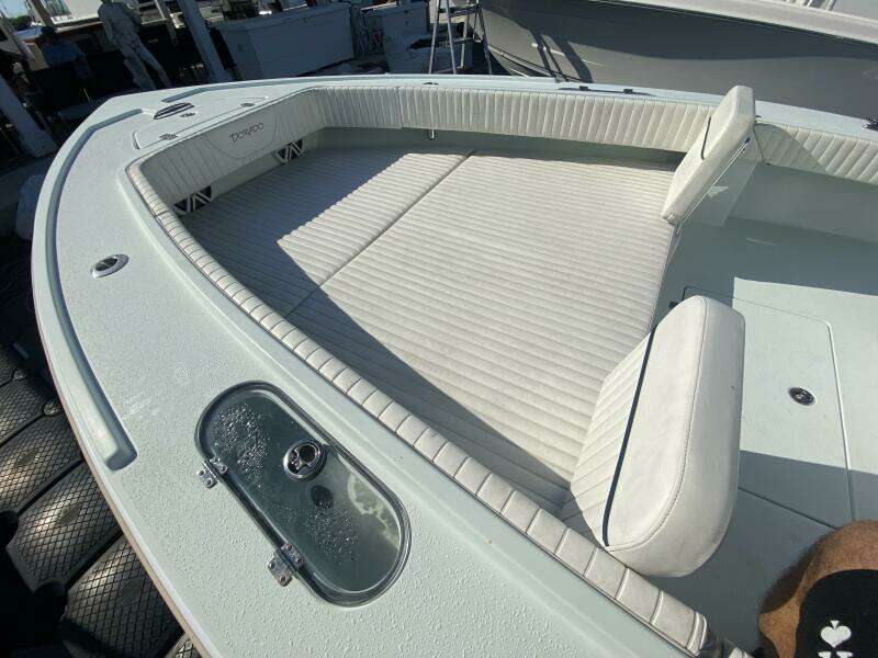 2023 Dorado 25 SE - Bow