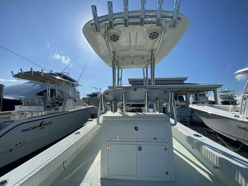 2023 Dorado 25 SE - Cockpit