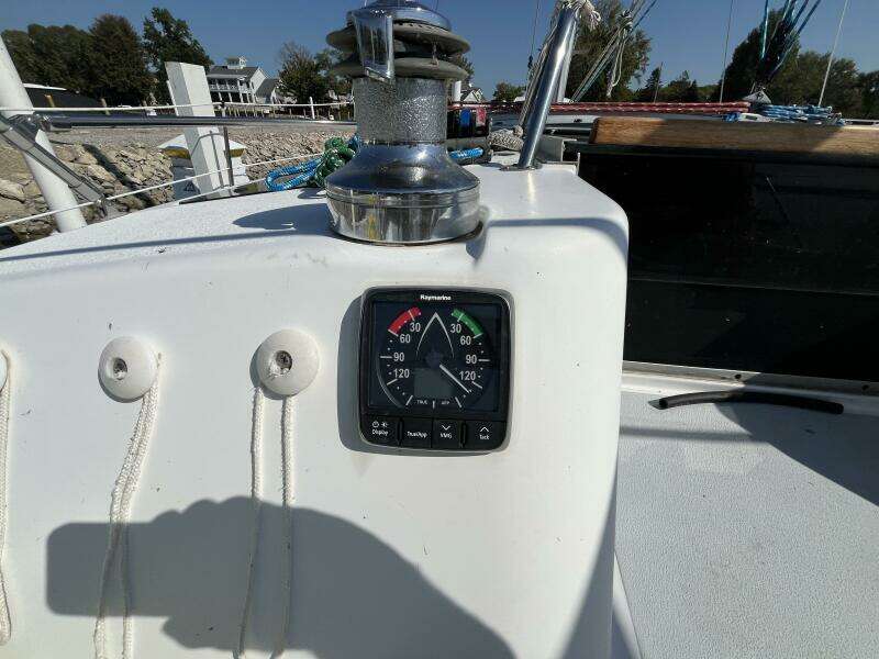 Heph Ze Bah 37ft Hunter Yacht For Sale