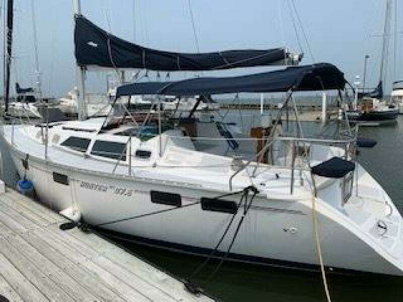 Heph Ze Bah 37ft Hunter Yacht For Sale