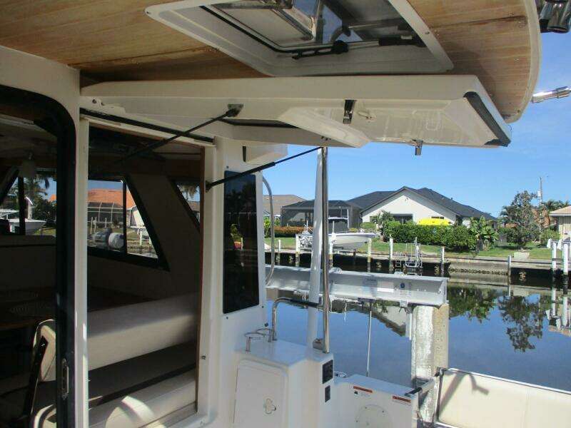 30ft Cutwater Yacht For Sale