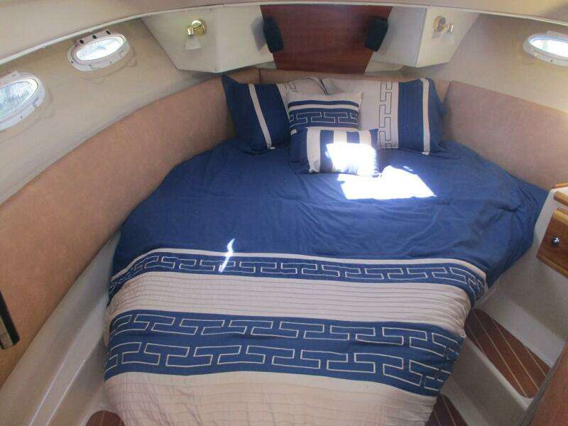 30ft Cutwater Yacht For Sale