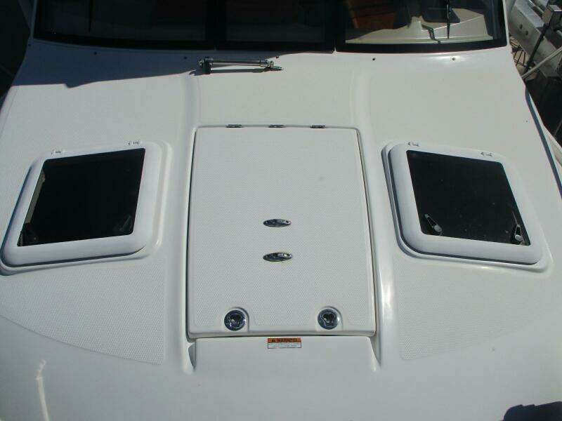 30ft Cutwater Yacht For Sale