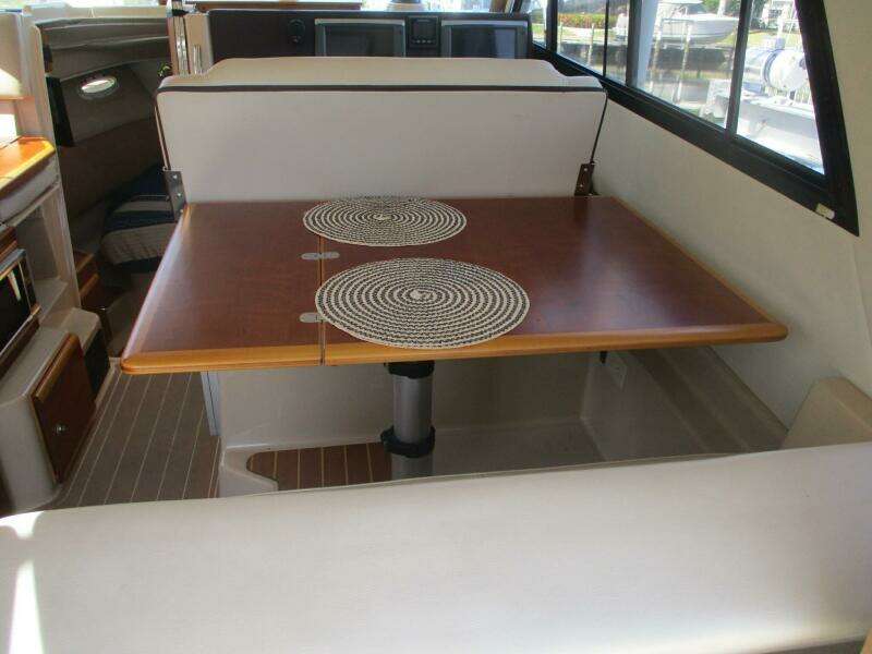 30ft Cutwater Yacht For Sale