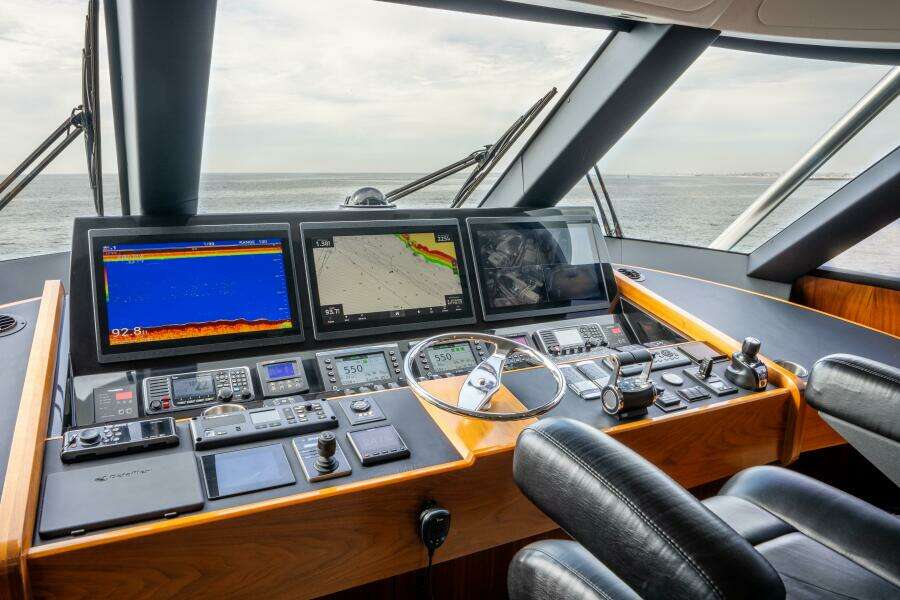 2018 Viking 80 Enclosed Bridge - SILVERTIME