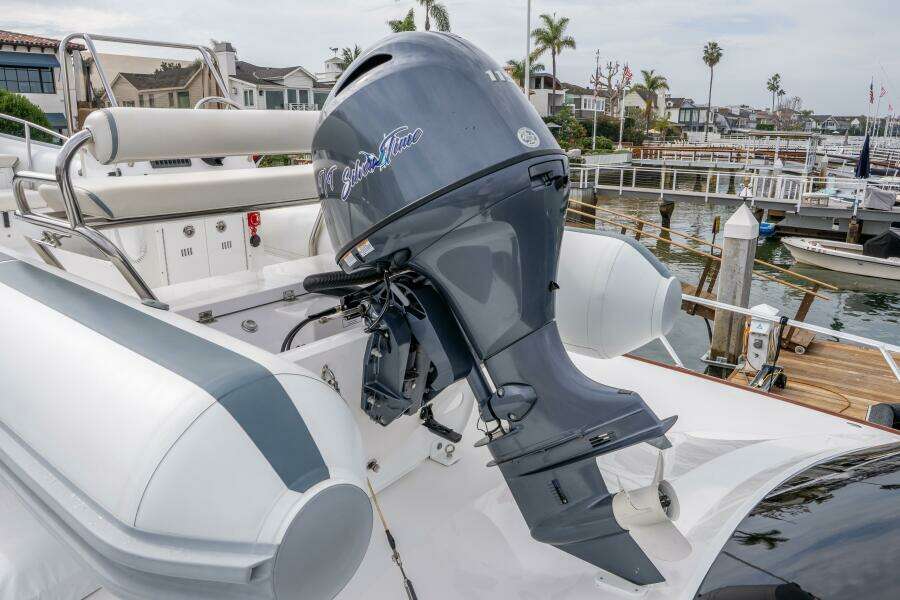 2018 Viking 80 Enclosed Bridge - SILVERTIME